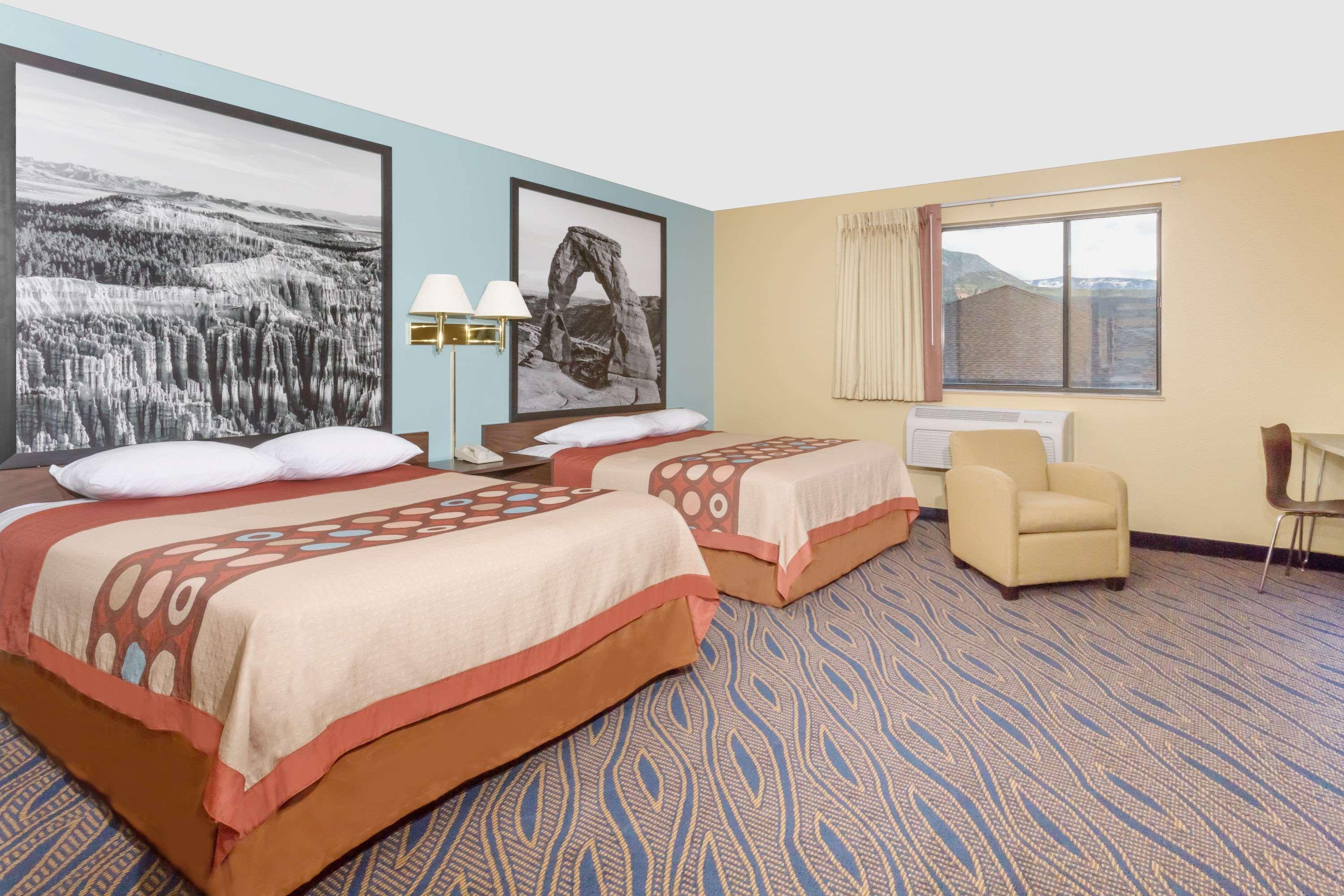 Super 8 By Wyndham Cedar City Exterior foto