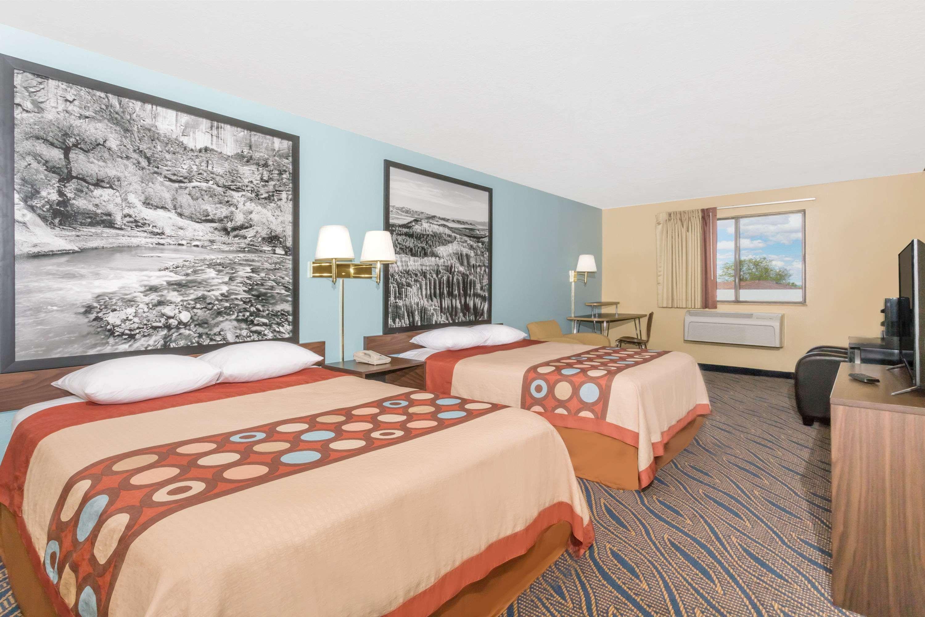 Super 8 By Wyndham Cedar City Exterior foto